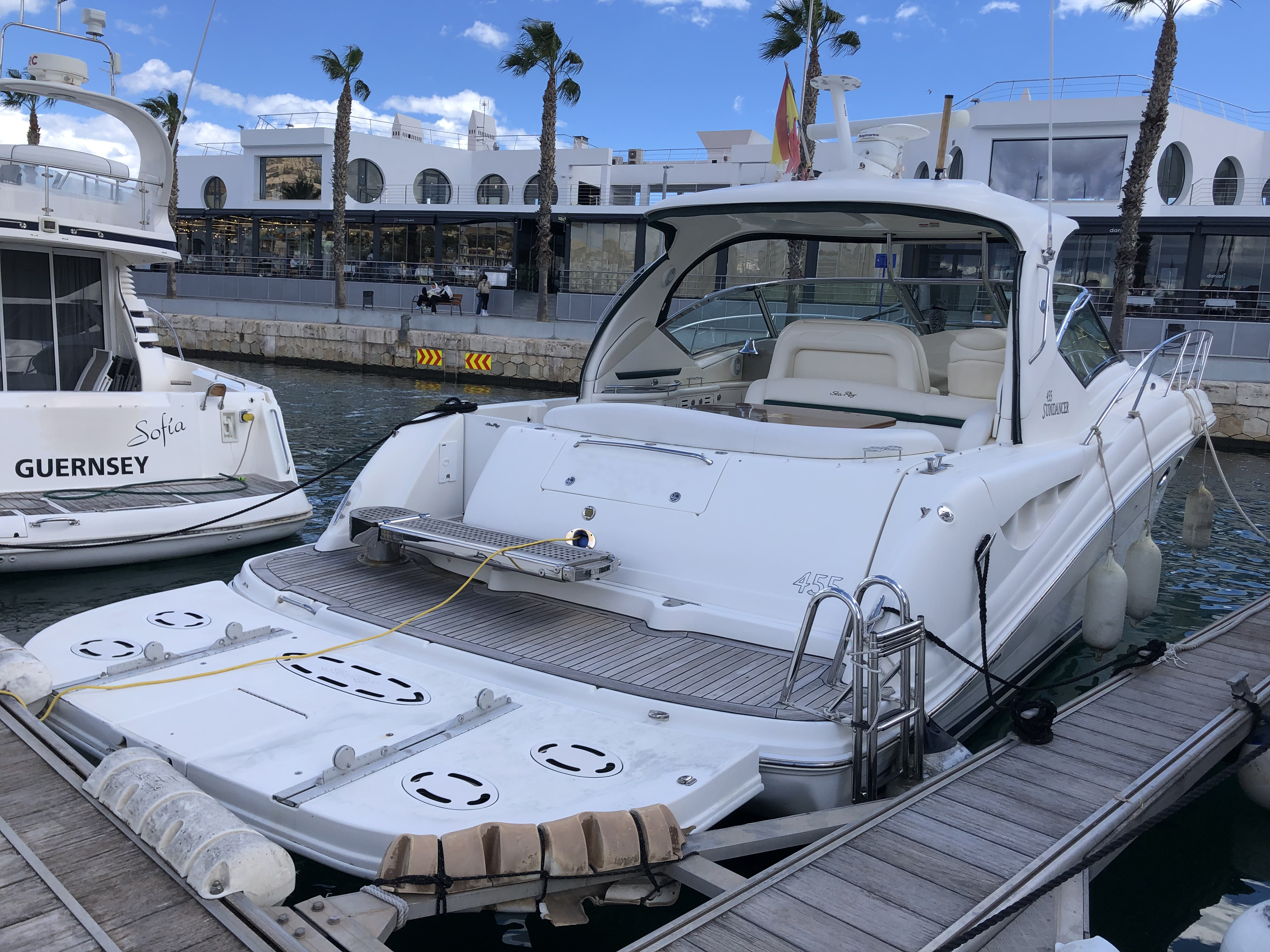SEA RAY SUNDANCE (20B)